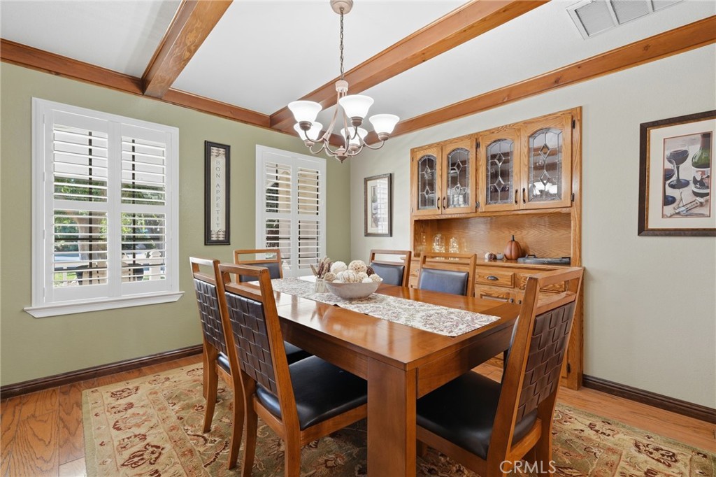 5644 W Walnut Ave, Visalia, CA 93277