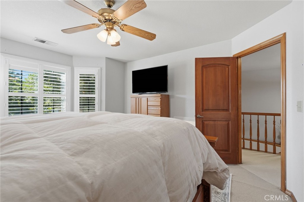 5644 W Walnut Ave, Visalia, CA 93277