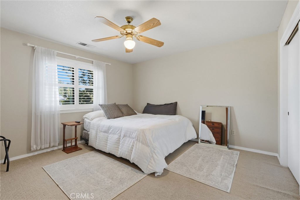 5644 W Walnut Ave, Visalia, CA 93277