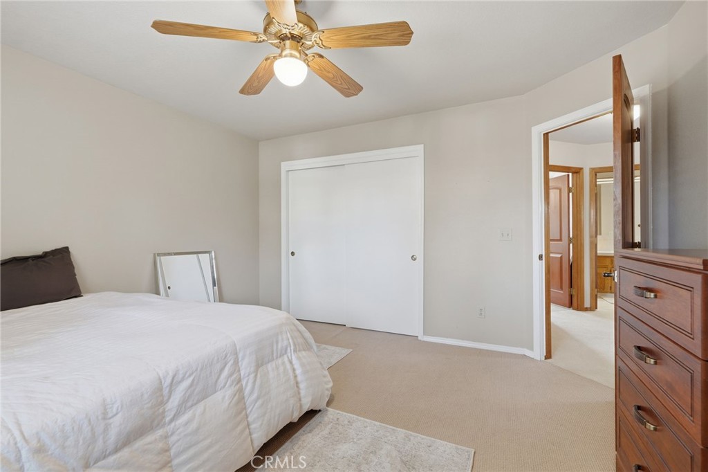 5644 W Walnut Ave, Visalia, CA 93277