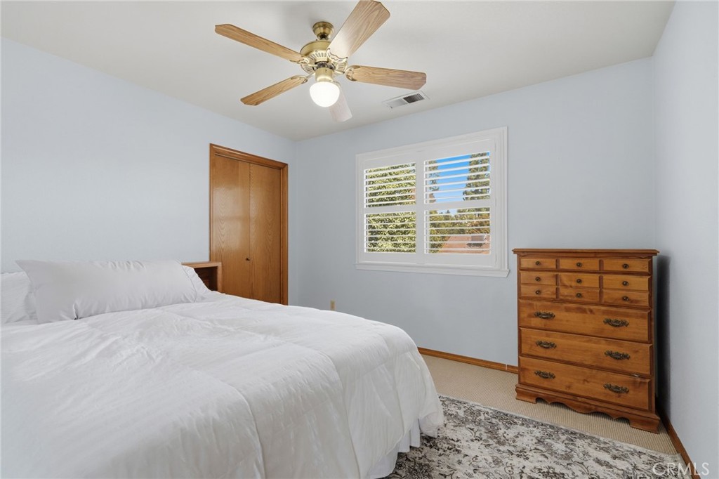 5644 W Walnut Ave, Visalia, CA 93277