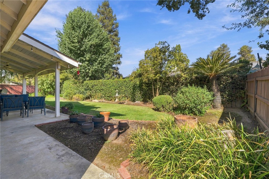 5644 W Walnut Ave, Visalia, CA 93277
