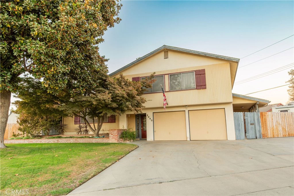 2440 E Howard, Visalia, CA 93292