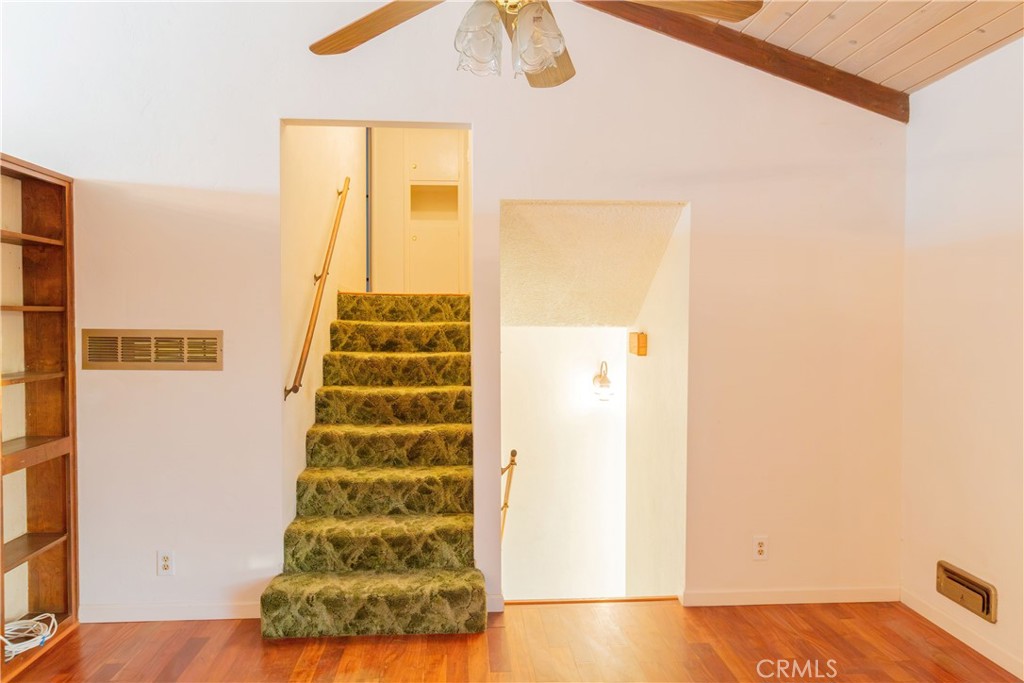2440 E Howard, Visalia, CA 93292