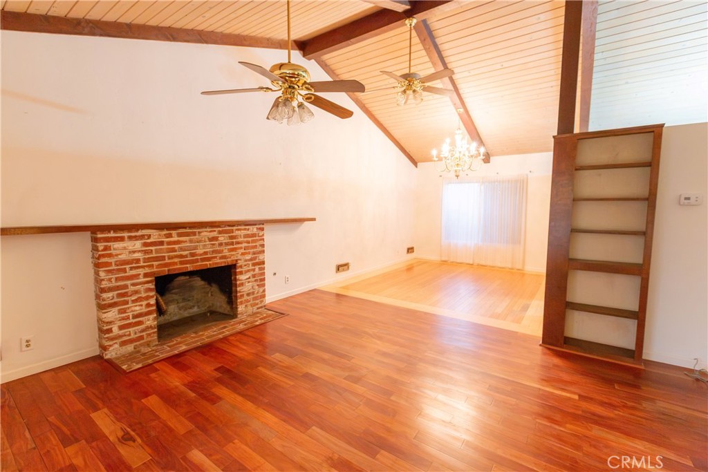 2440 E Howard, Visalia, CA 93292