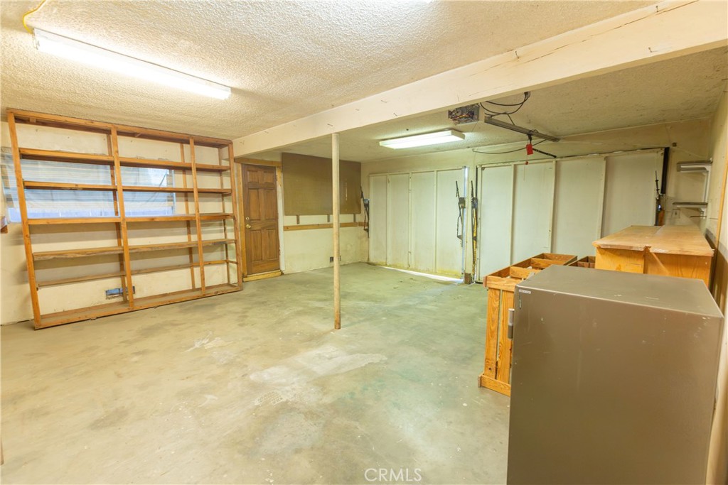 2440 E Howard, Visalia, CA 93292