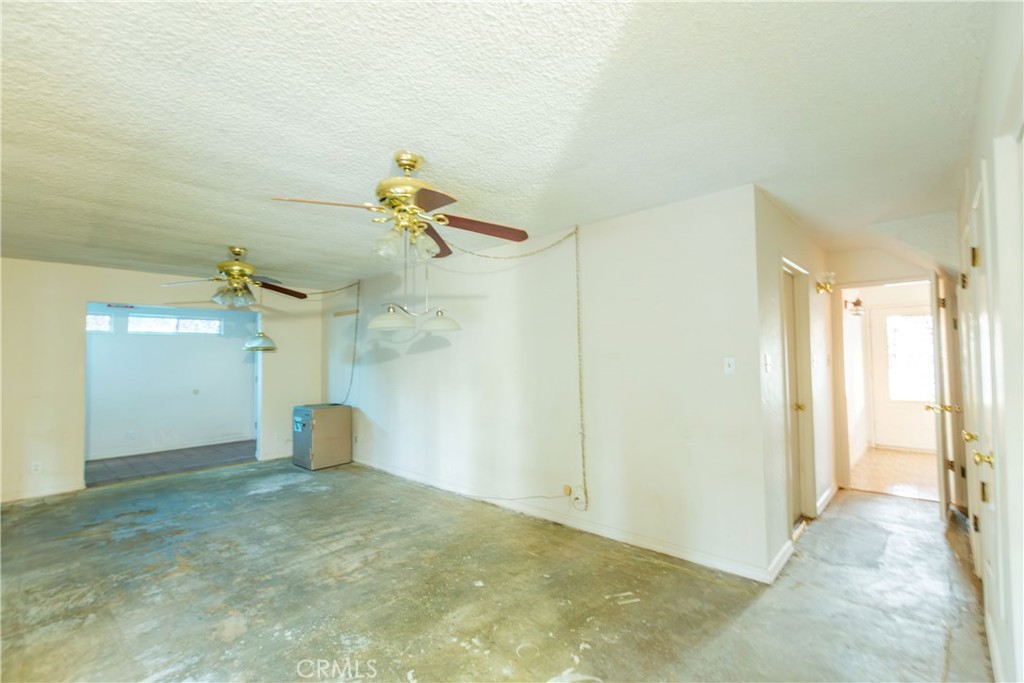 2440 E Howard, Visalia, CA 93292