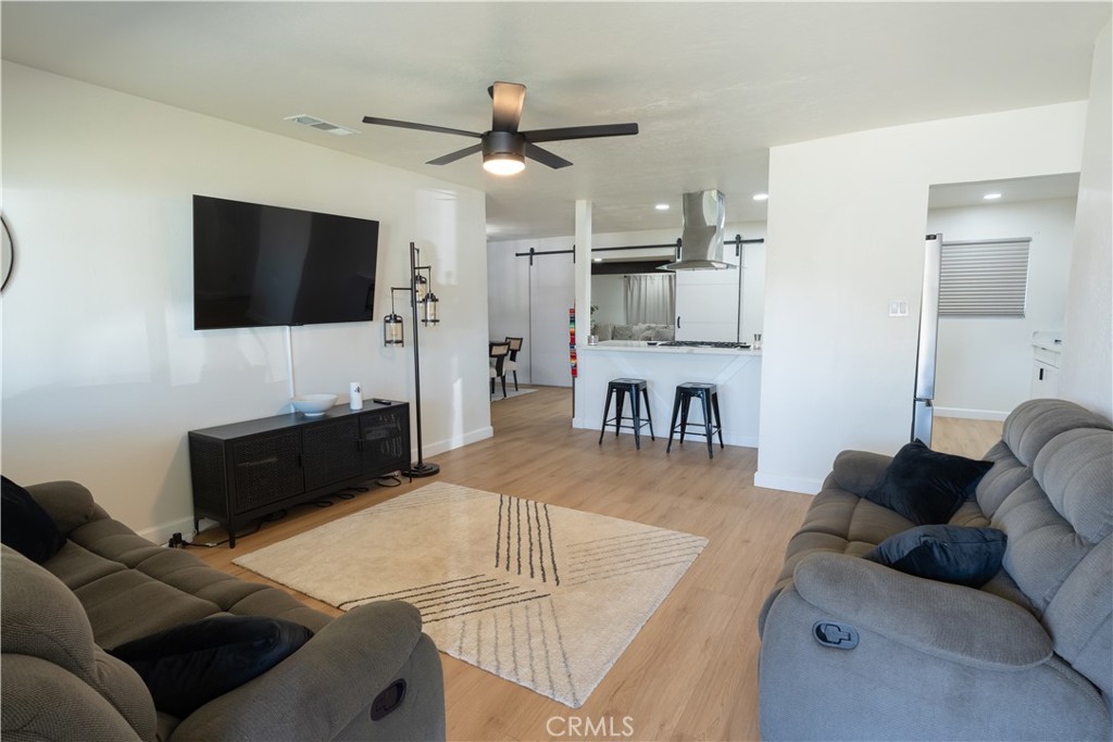10955 Abby Ln, Hanford, CA 93230