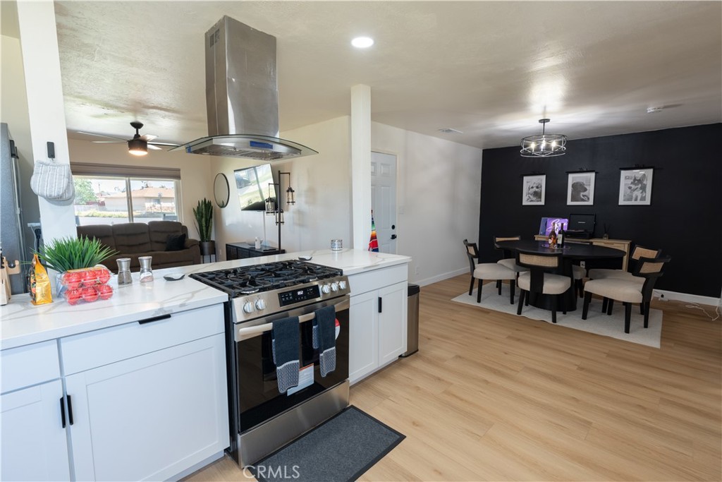 10955 Abby Ln, Hanford, CA 93230
