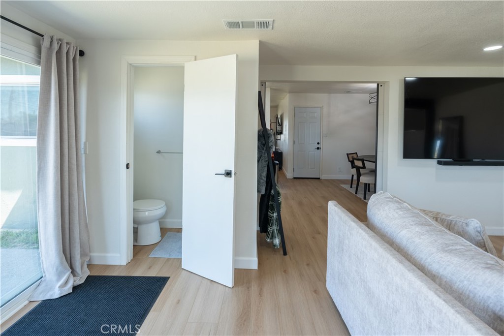 10955 Abby Ln, Hanford, CA 93230
