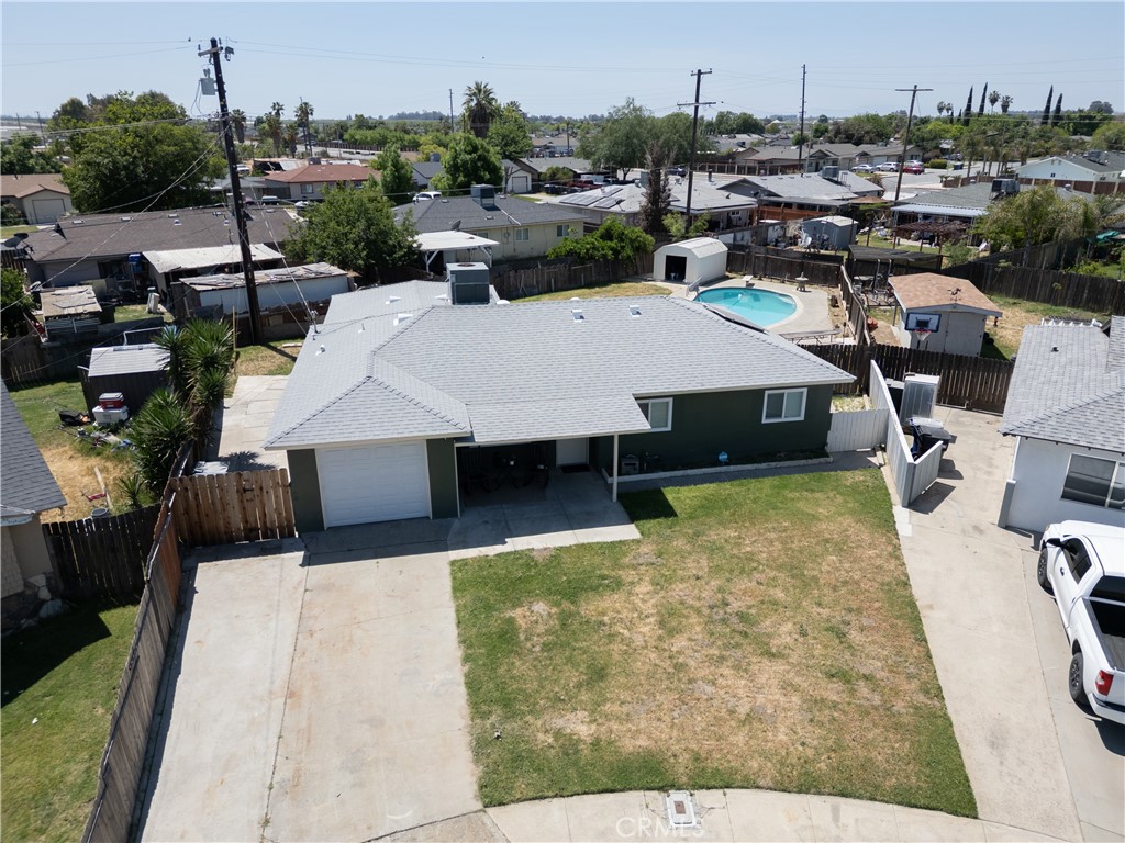 10955 Abby Ln, Hanford, CA 93230
