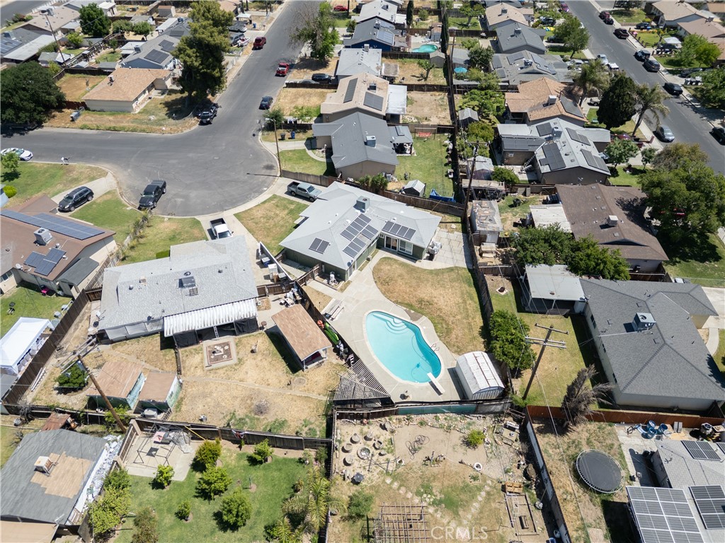 10955 Abby Ln, Hanford, CA 93230