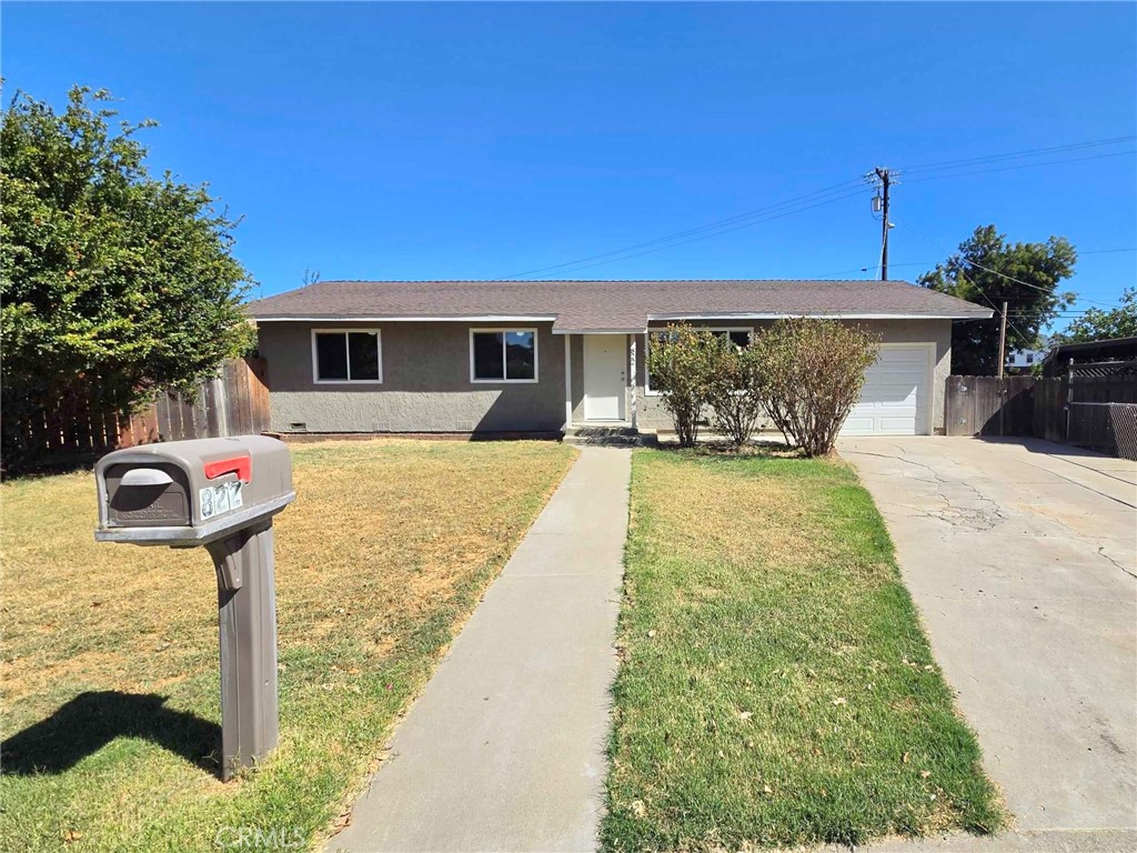 822 Walnut, Gustine, CA 95322