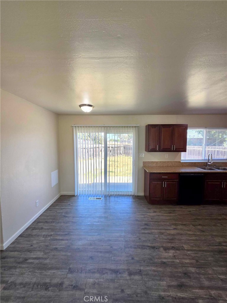 822 Walnut, Gustine, CA 95322