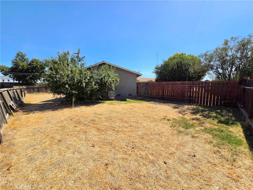 822 Walnut, Gustine, CA 95322