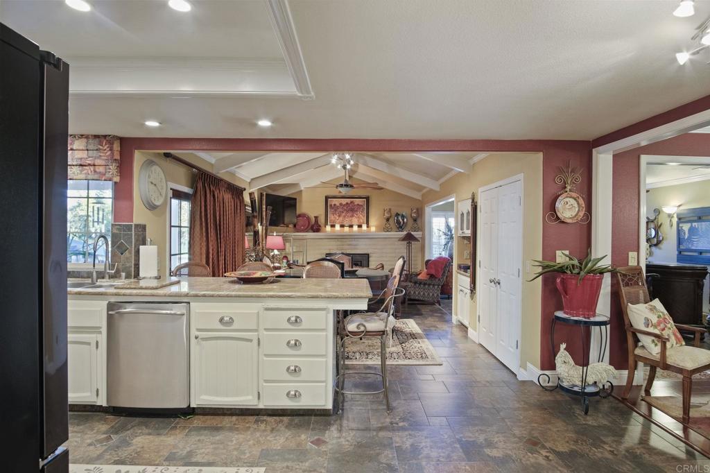 3629 N Lake Rd, Merced, CA 95340