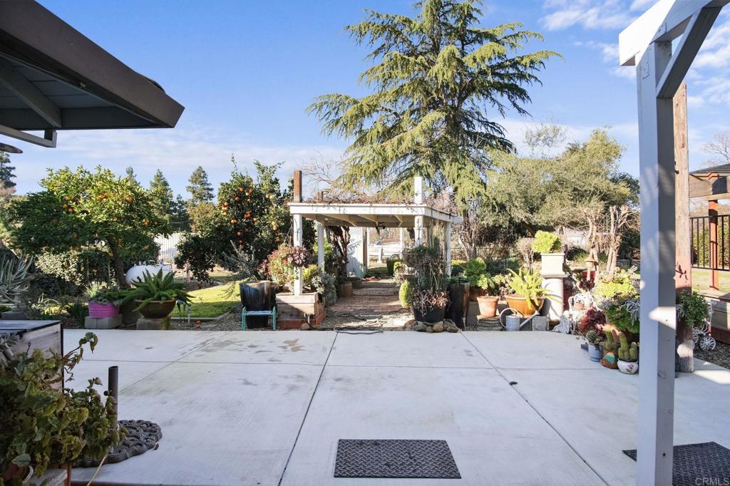 3629 N Lake Rd, Merced, CA 95340