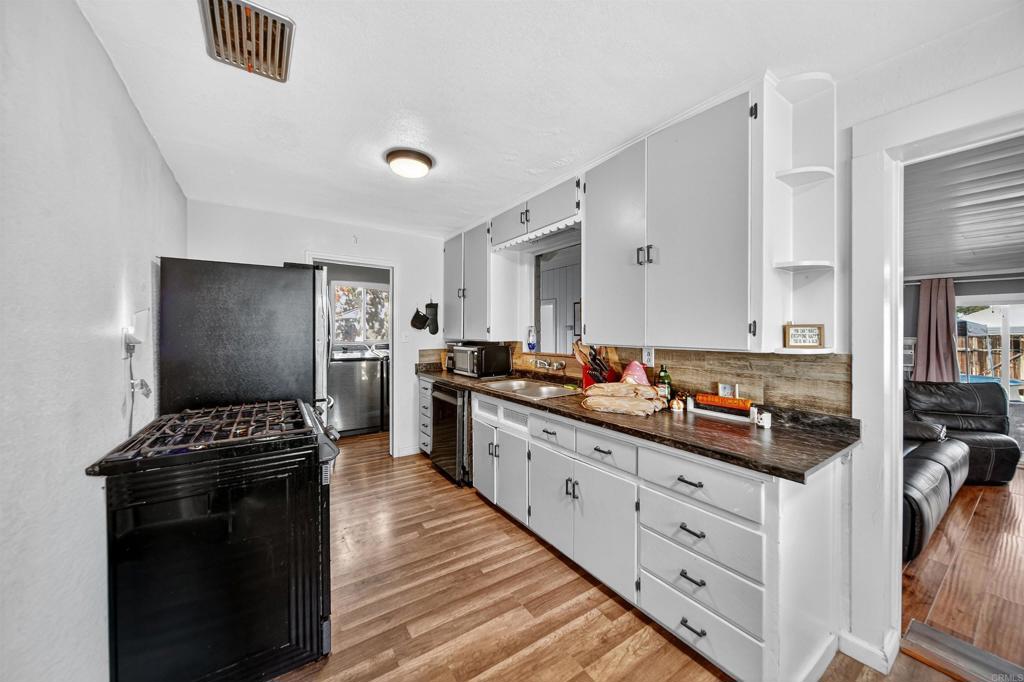 2126 Tulare St, Selma, CA 93662