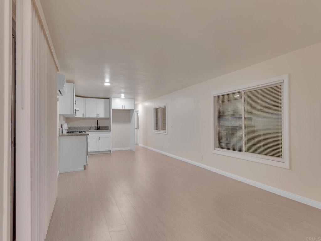 2042 Girard St #42, Delano, CA 93215