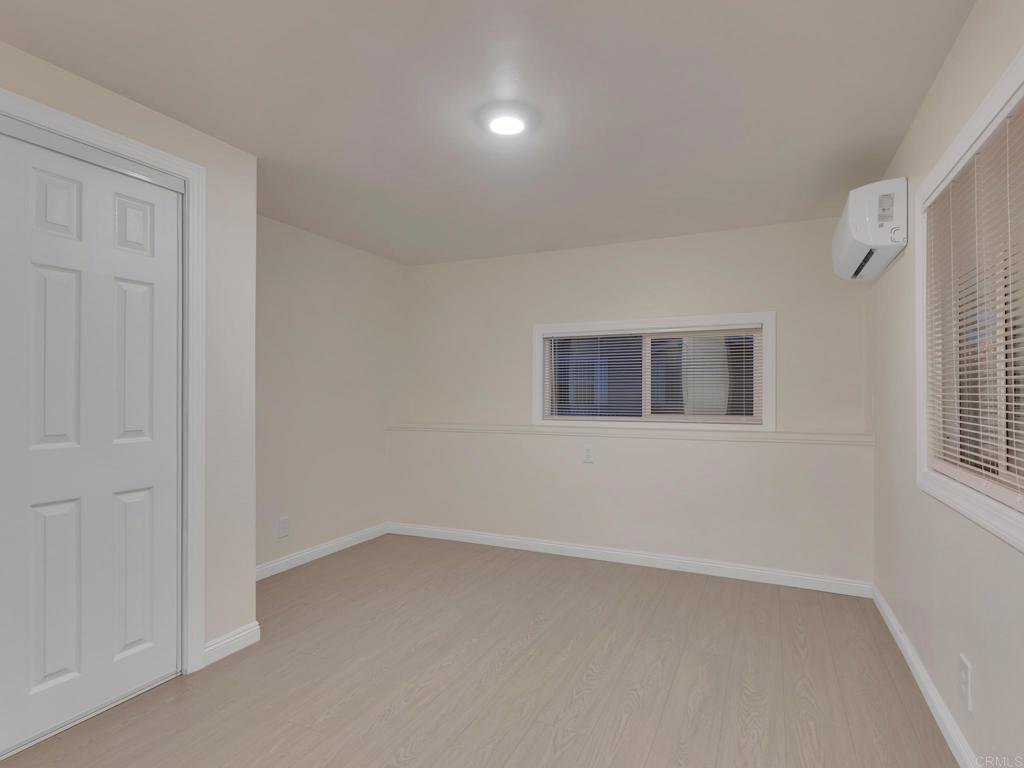 2042 Girard St #42, Delano, CA 93215