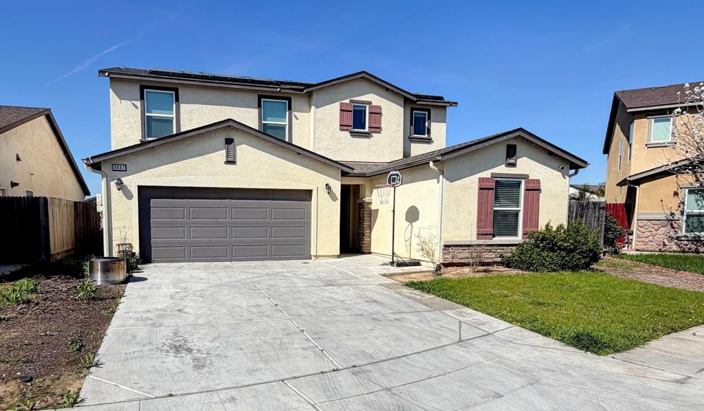 3637 N McCaffrey Ave, Fresno, CA 93722