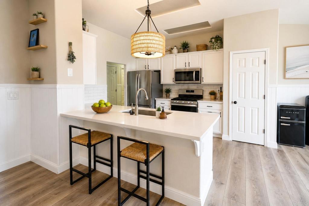 1462 Chimney Way, Lemoore, CA 93245