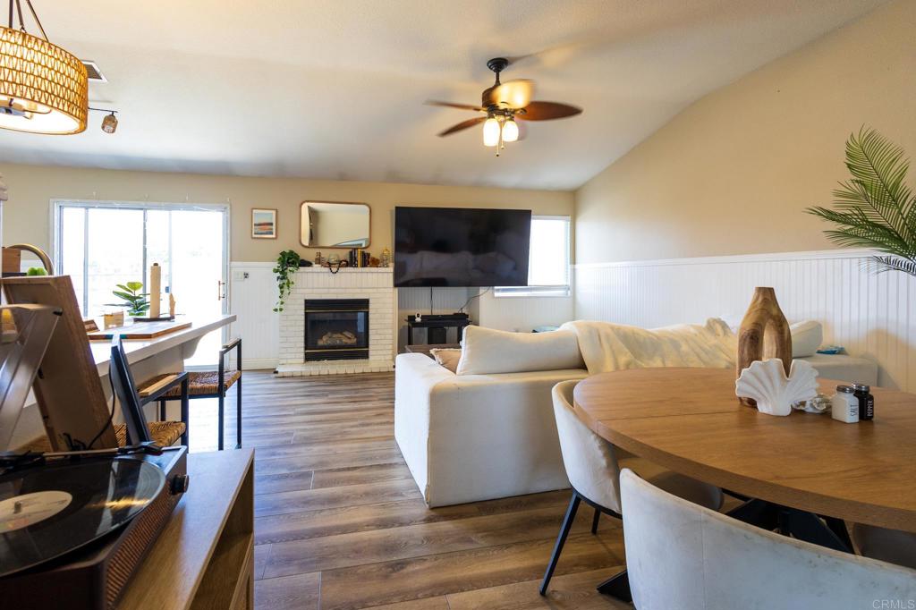 1462 Chimney Way, Lemoore, CA 93245