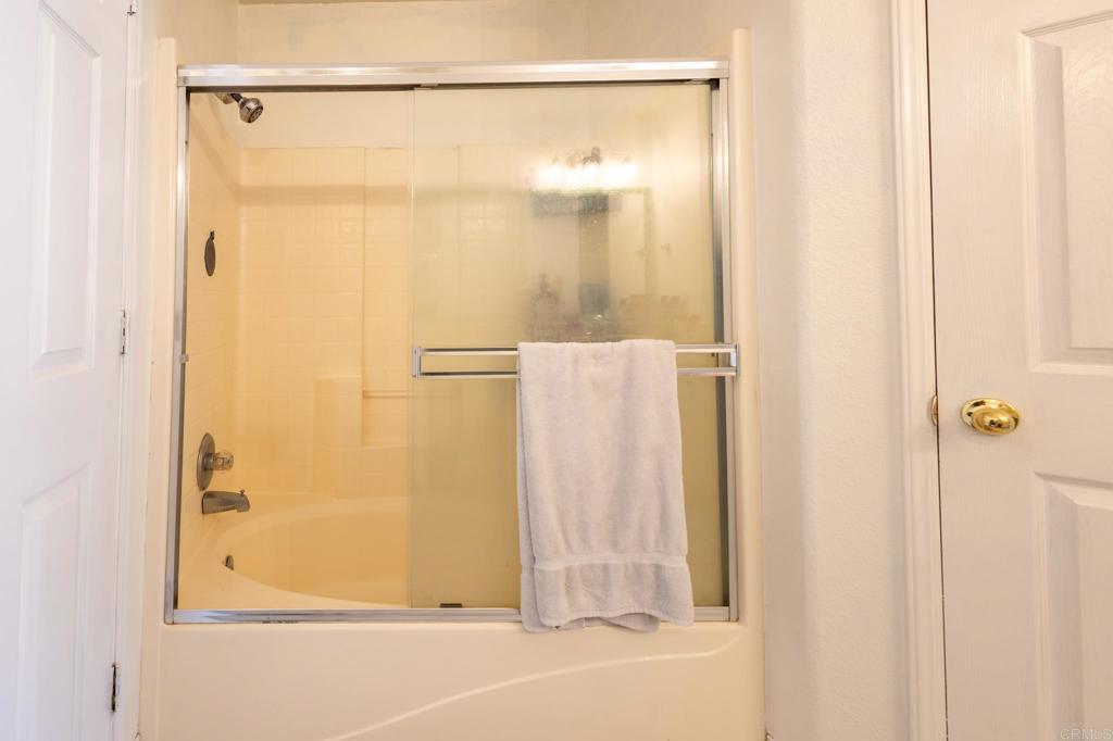 1462 Chimney Way, Lemoore, CA 93245