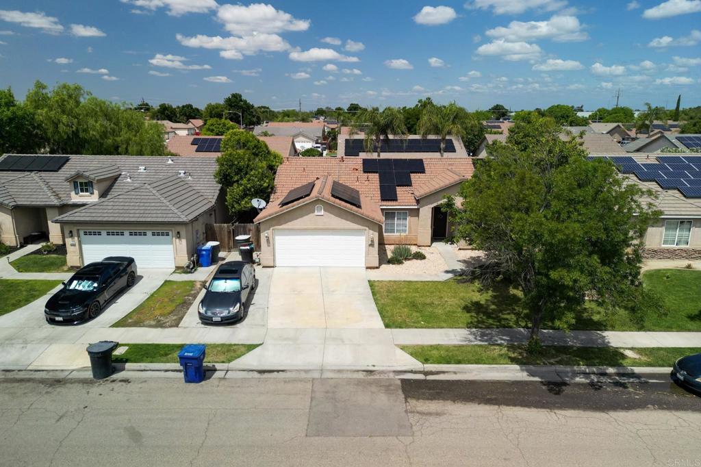 1462 Chimney Way, Lemoore, CA 93245