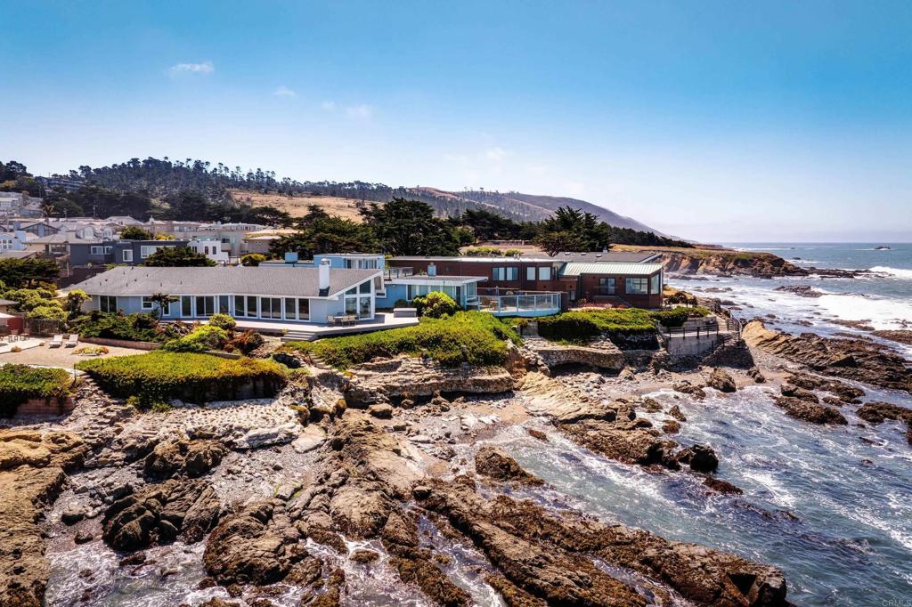 1999 Sherwood Dr, Cambria, CA 93428