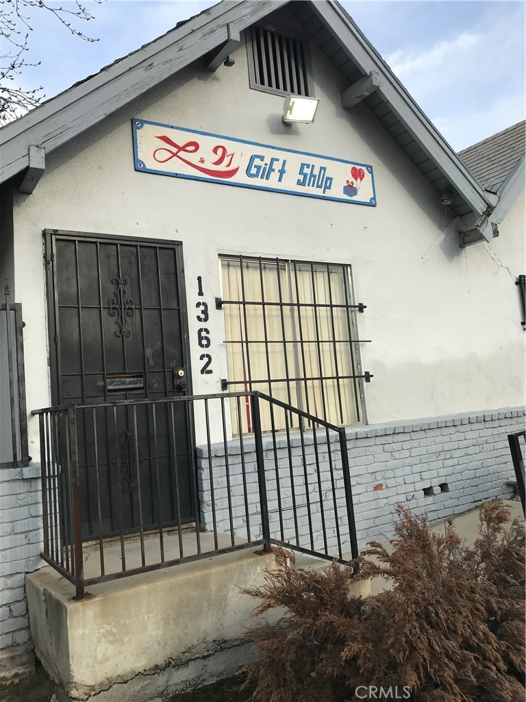 1356 N. FRESNO ST., Fresno, CA 93703