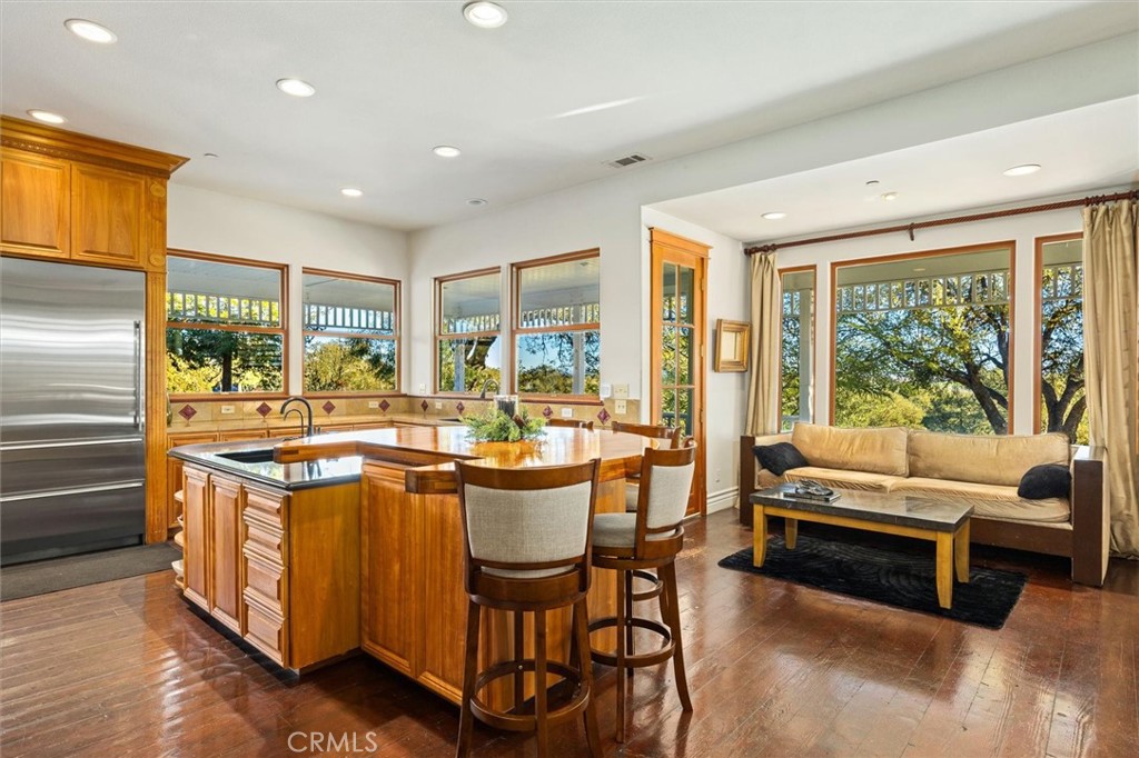 6970 Benton, Paso Robles, CA 93446