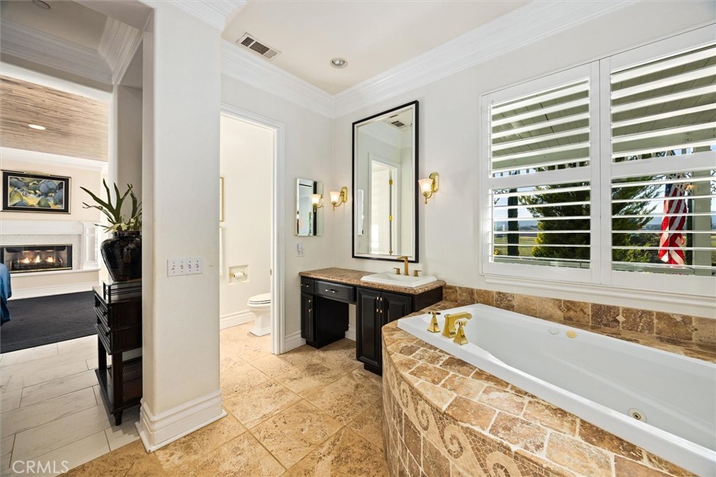 6970 Benton, Paso Robles, CA 93446