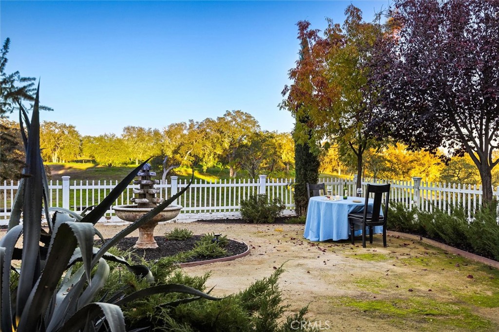 6970 Benton, Paso Robles, CA 93446