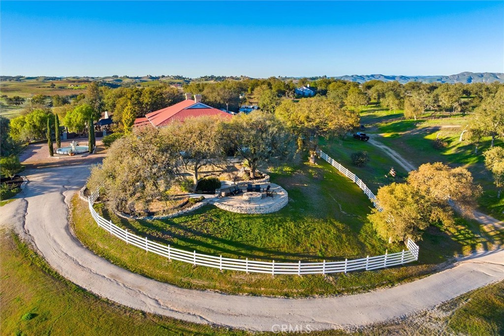 6970 Benton, Paso Robles, CA 93446