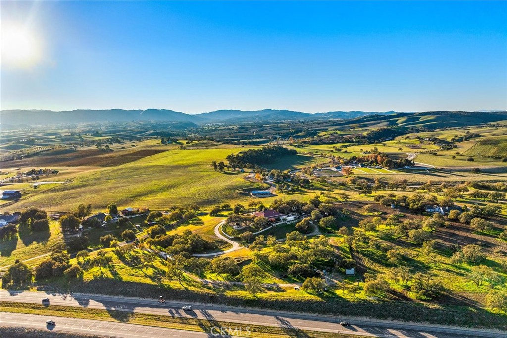 6970 Benton, Paso Robles, CA 93446