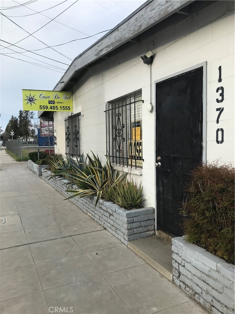 1356 N. FRESNO ST., Fresno, CA 93703