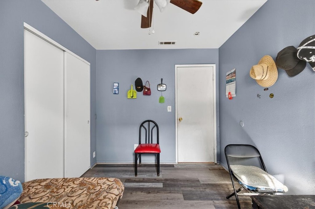 705 S C, Madera, CA 93638