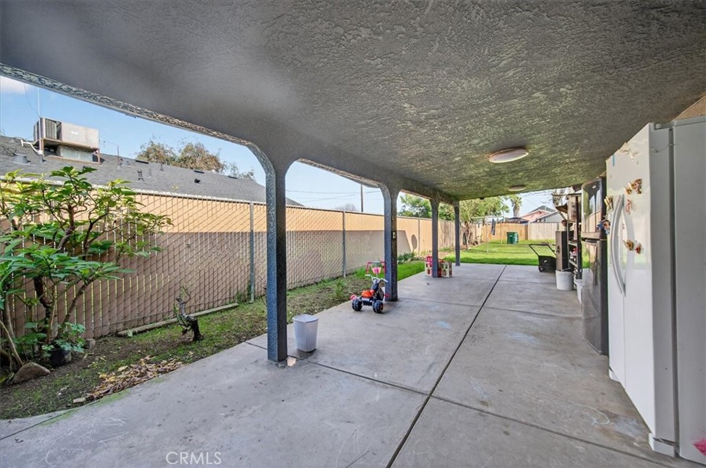 705 S C, Madera, CA 93638