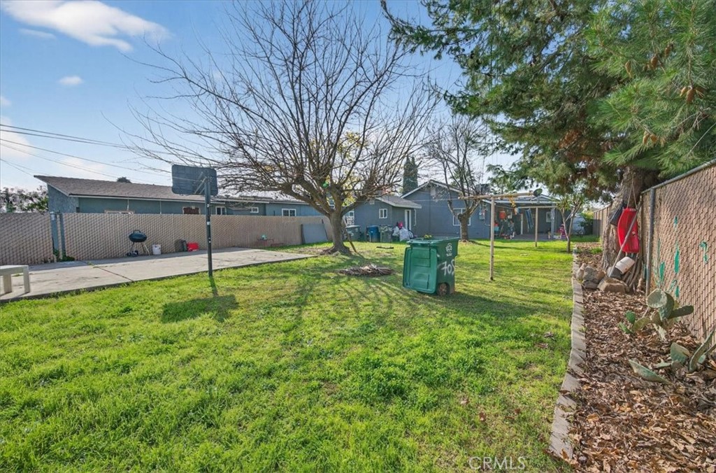 705 S C, Madera, CA 93638