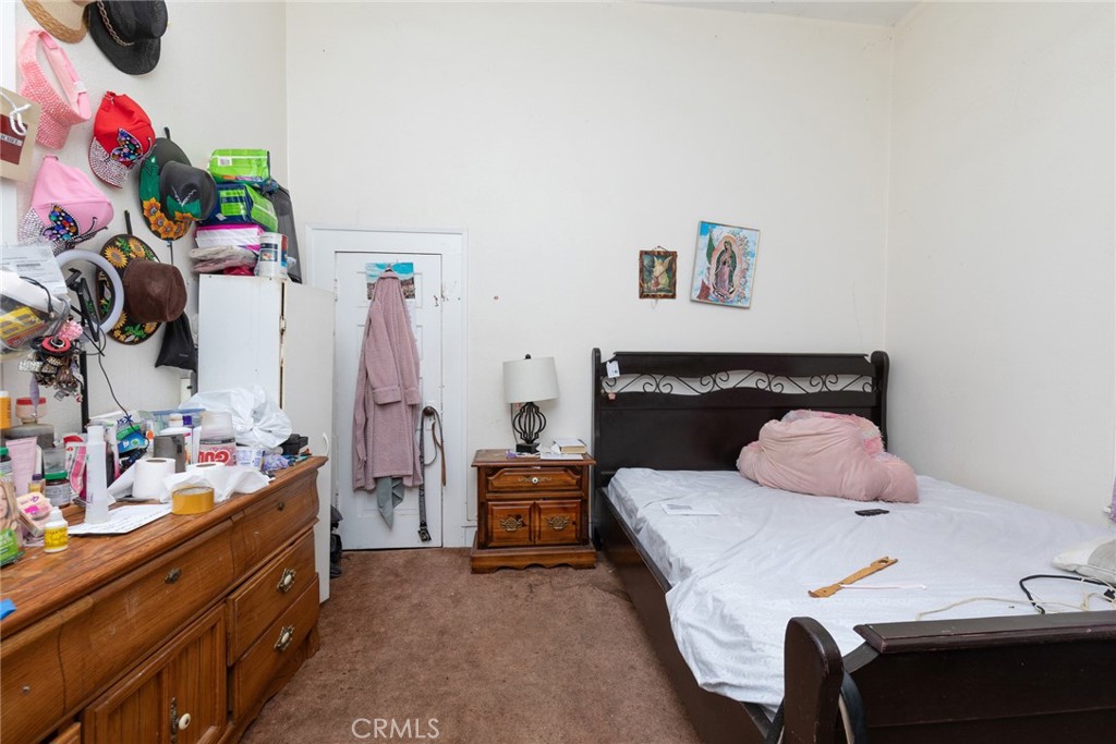 1031 K, Reedley, CA 93654