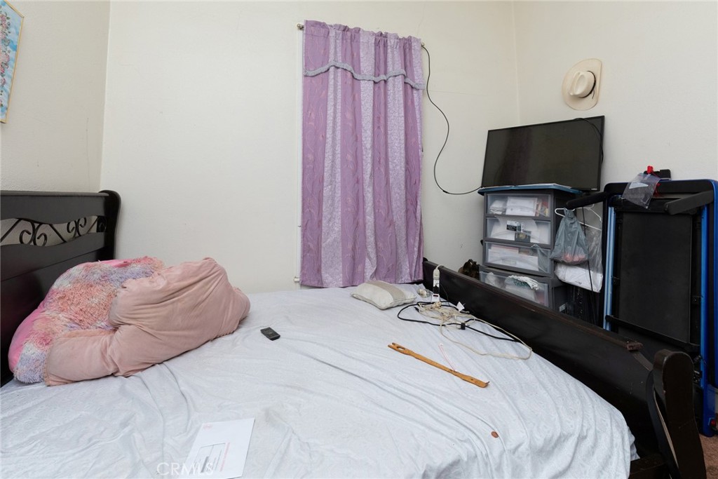 1031 K, Reedley, CA 93654