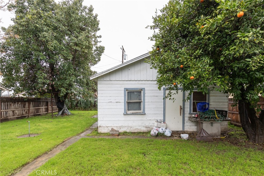 1031 K, Reedley, CA 93654