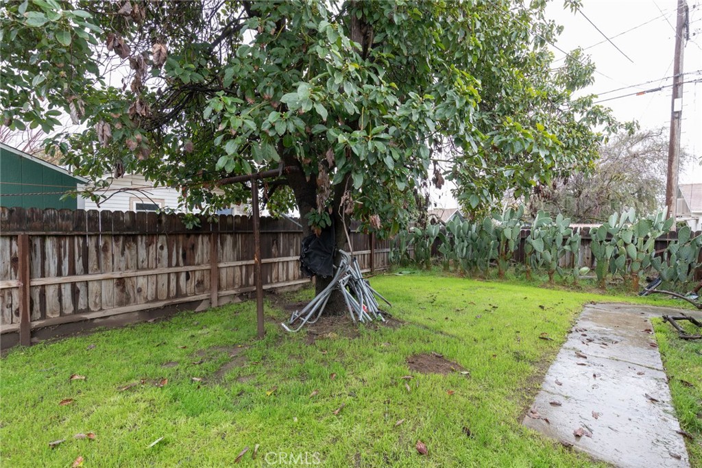 1031 K, Reedley, CA 93654