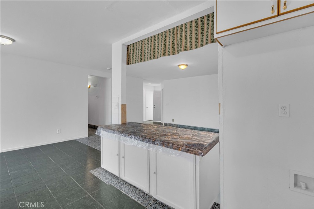 1674 Casuga Ct, Orange Cove, CA 93646