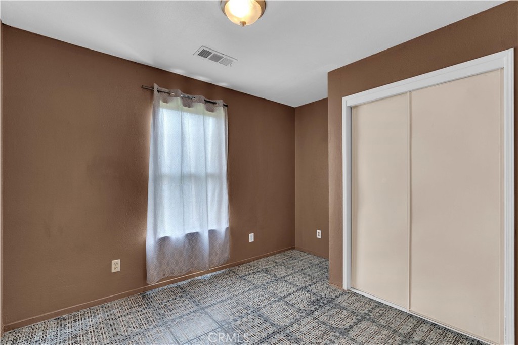 1674 Casuga Ct, Orange Cove, CA 93646