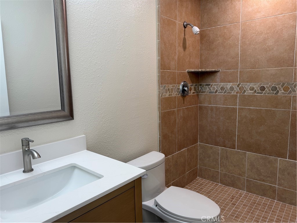 1056 E Alexander, Merced, CA 95340