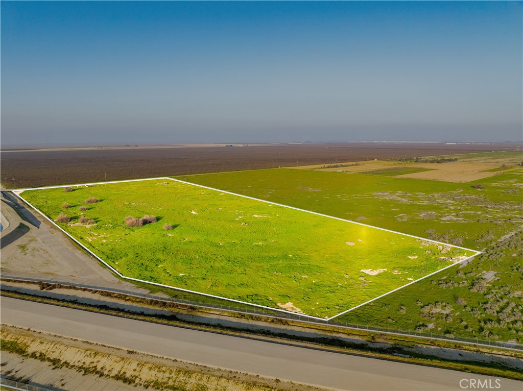 220 -45 Woollomes Ave, Wasco, CA 93280