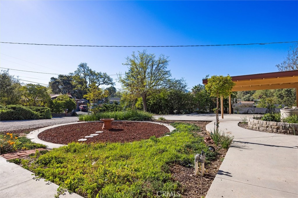 7650 Carmelita Ave, Atascadero, CA 93422