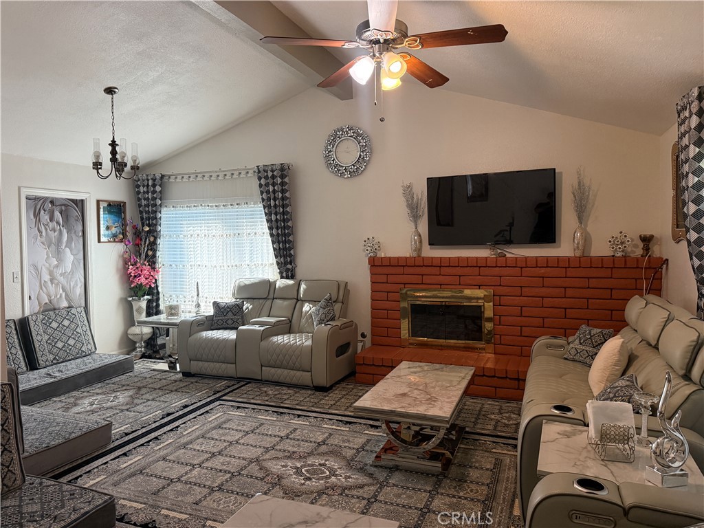 4100 Ahwahnee Ct, Modesto, CA 95356